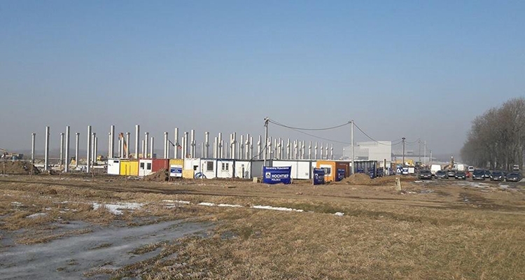 Trwa budowa pierwszej fabryki Hutchinson pod Dębicą. Fot. UG Dębica